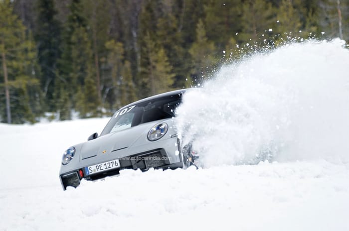 Feature: Ice drifting in a Porsche 911 Dakar